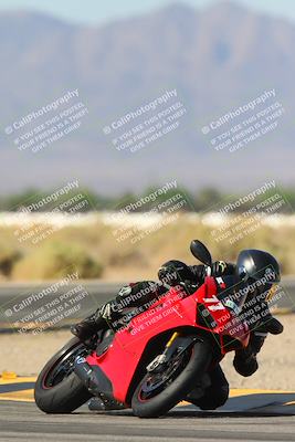 media/Oct-17-2024-Racers Edge (Thu) [[f51934c085]]/B Group/Session 4 (Turn 16)/